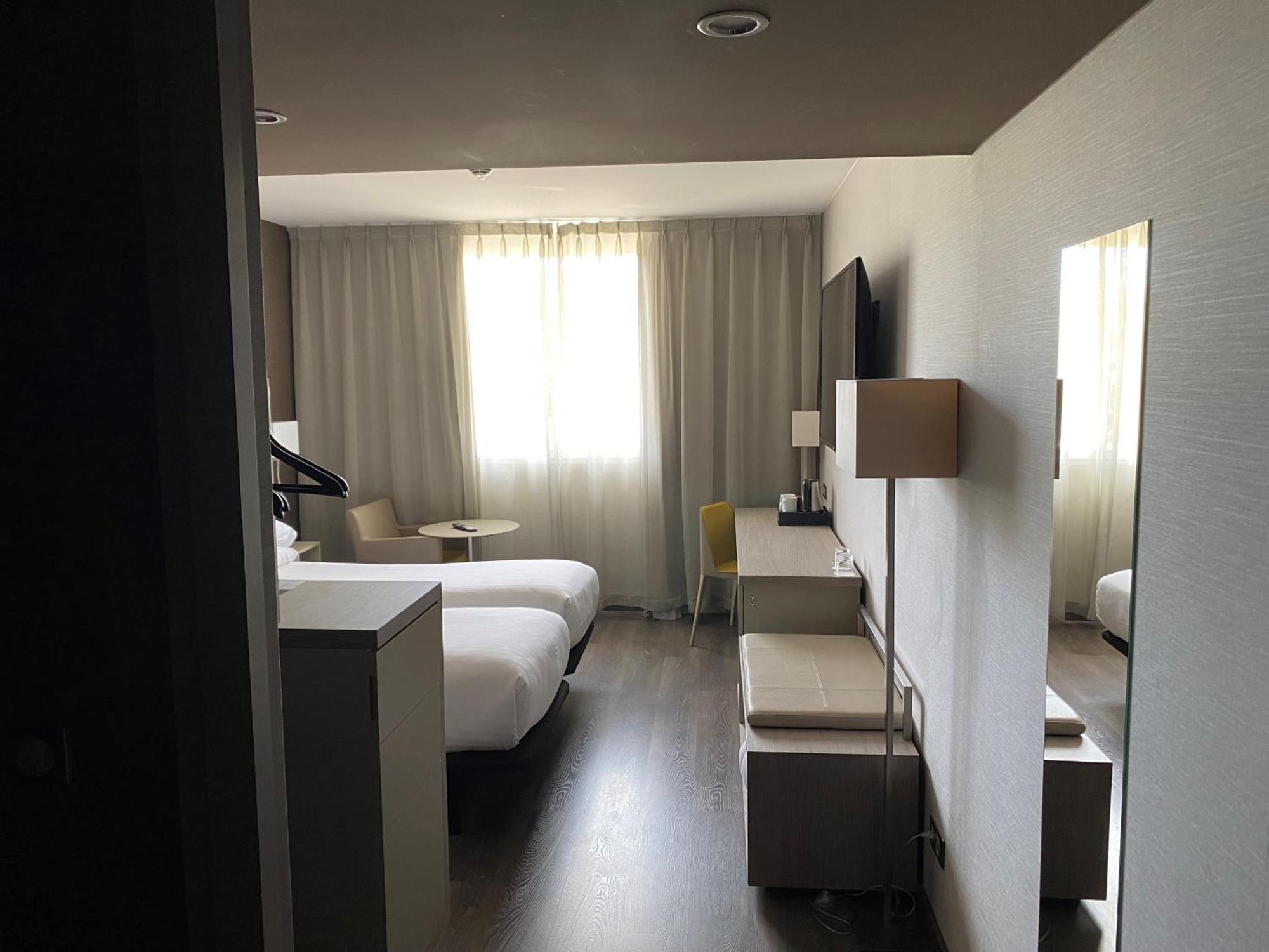 Ac Hotel By Marriott Marseille Prado Velodrome מראה חיצוני תמונה